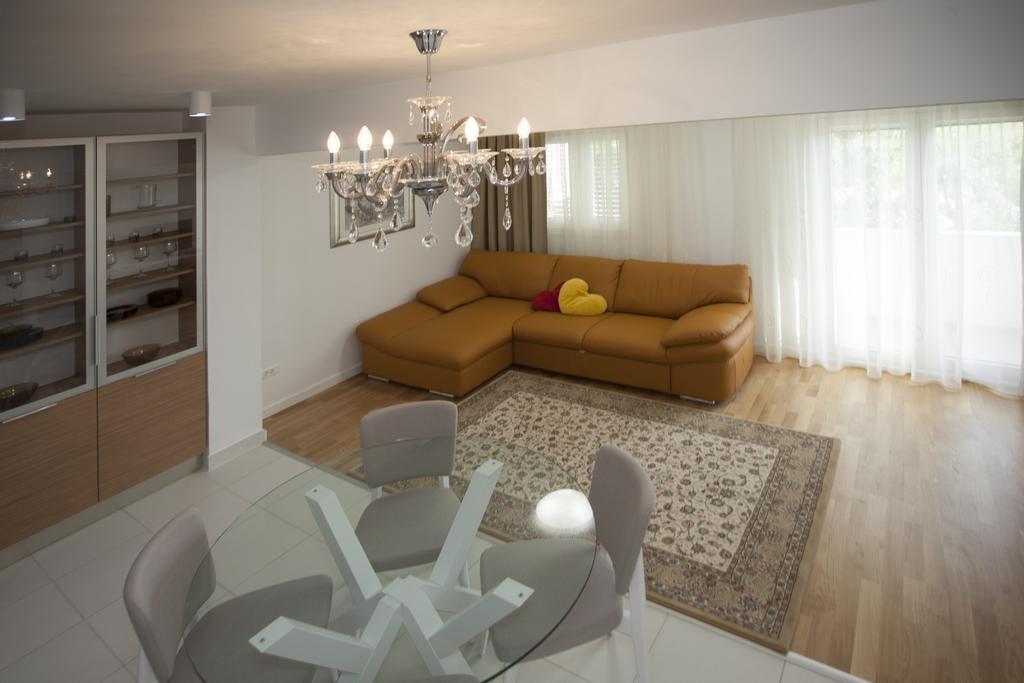 Apartment Spartium Podstrana Luaran gambar