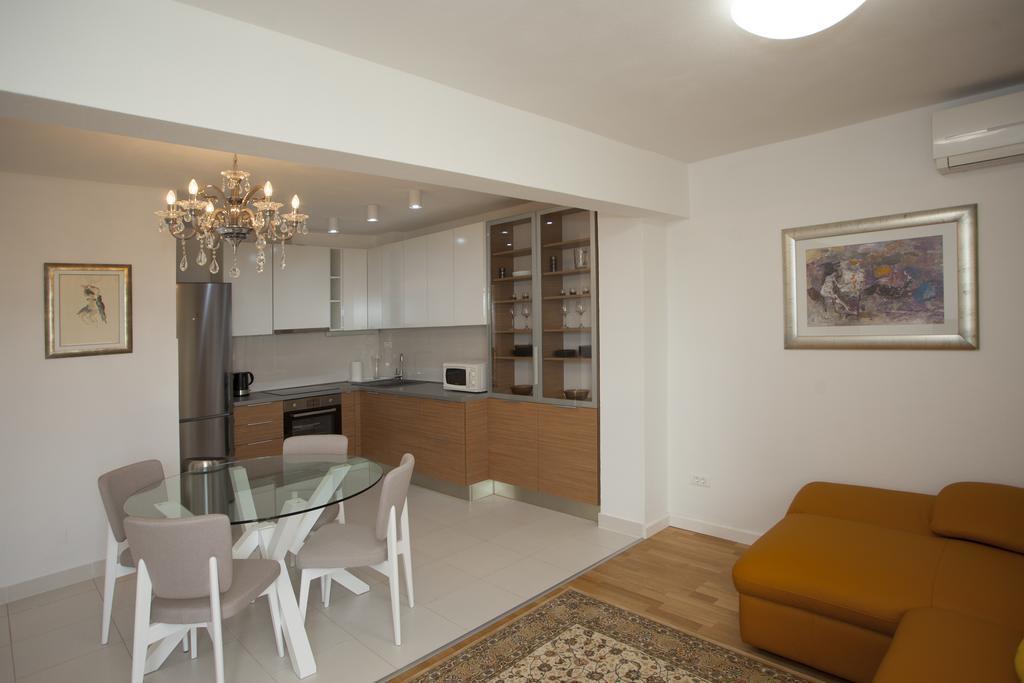 Apartment Spartium Podstrana Luaran gambar