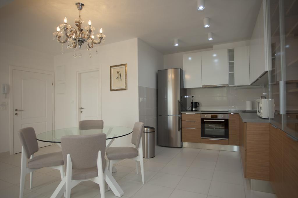 Apartment Spartium Podstrana Luaran gambar