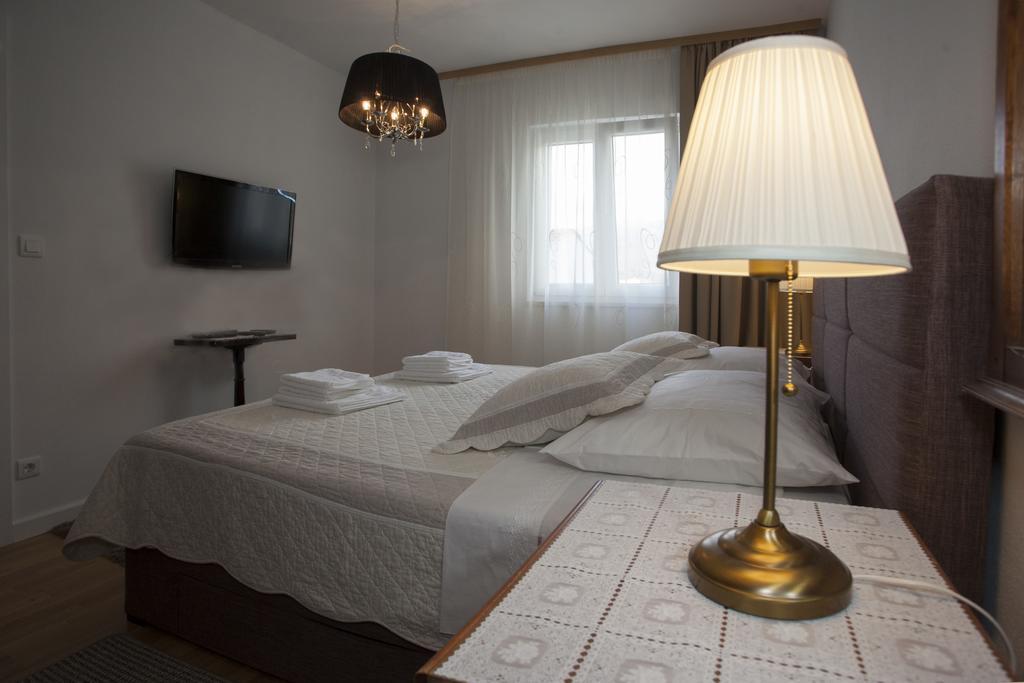 Apartment Spartium Podstrana Luaran gambar